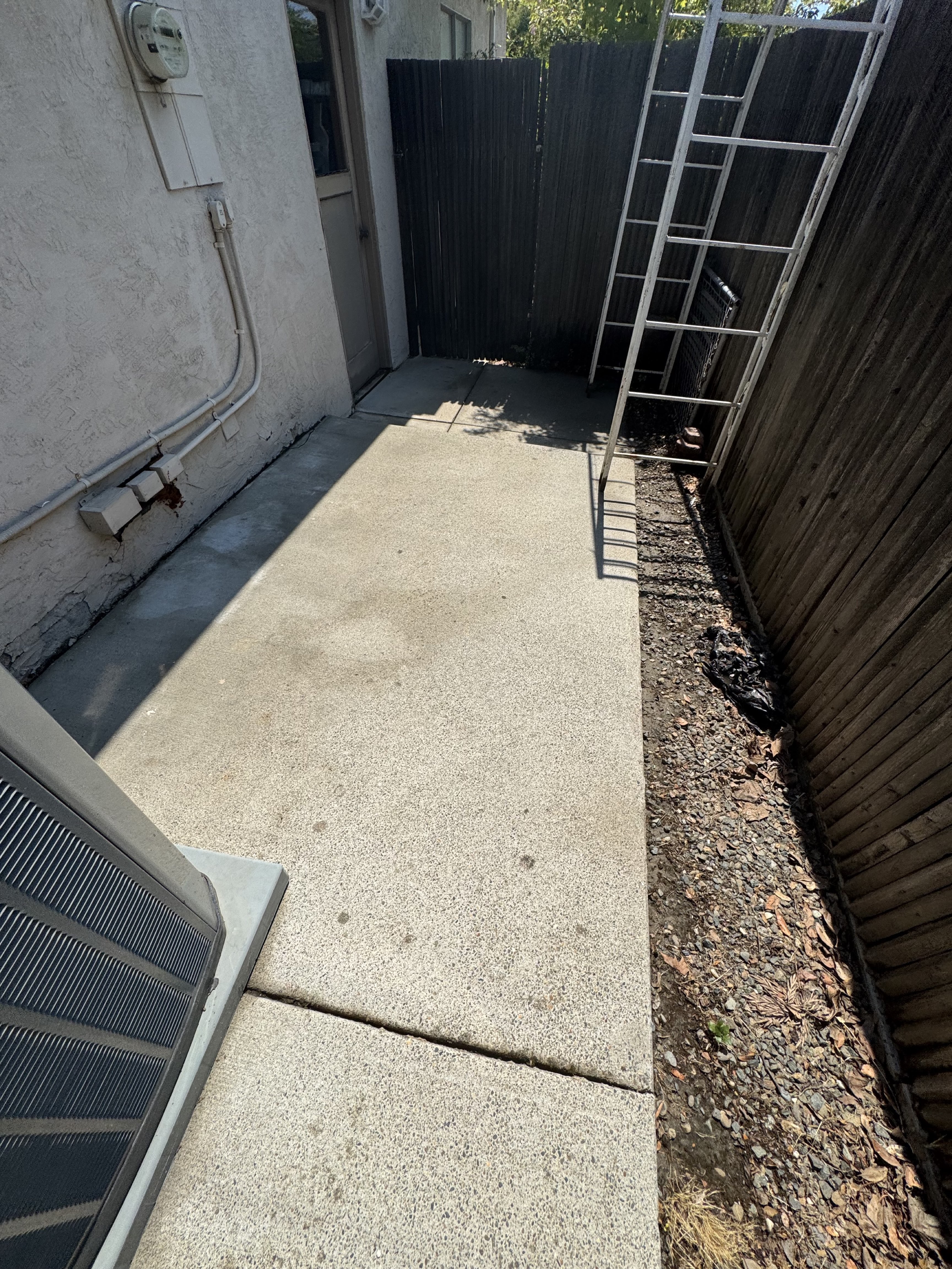 Walkway before cleaning